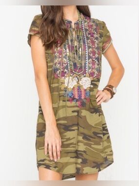 Johnny Was Embroidered Camo Short Sleeve Shift Dress - Olive